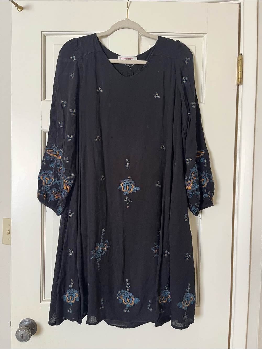 Brass & Roe Women’s Black Long Sleeve Embroidered Dress Boho Pockets Size XS